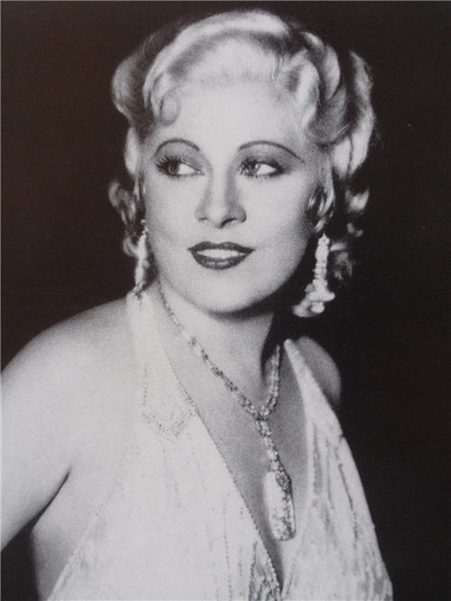 Mae_West_LAT